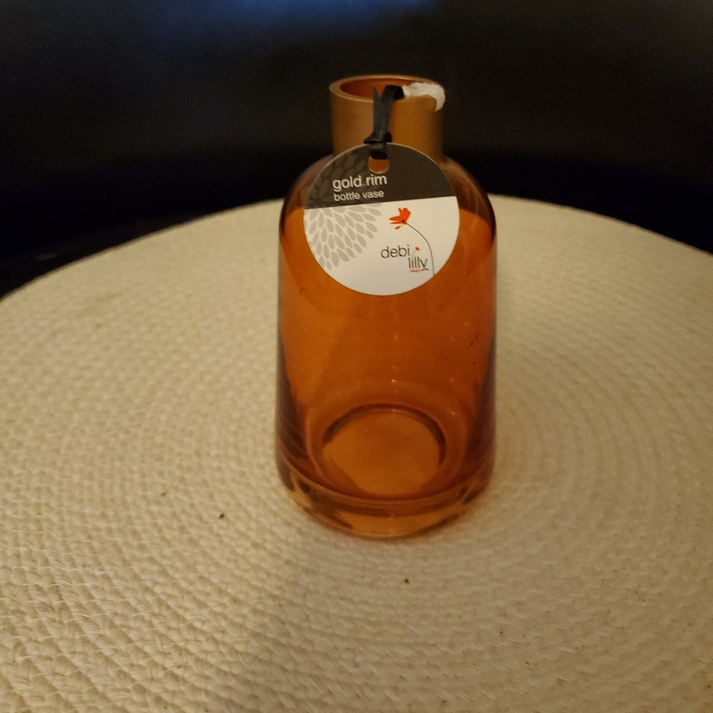 DEBBI LILI SMALL GLASS VASE FREE W/$25PURCHASE